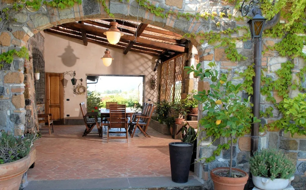 Villa Domus Petra