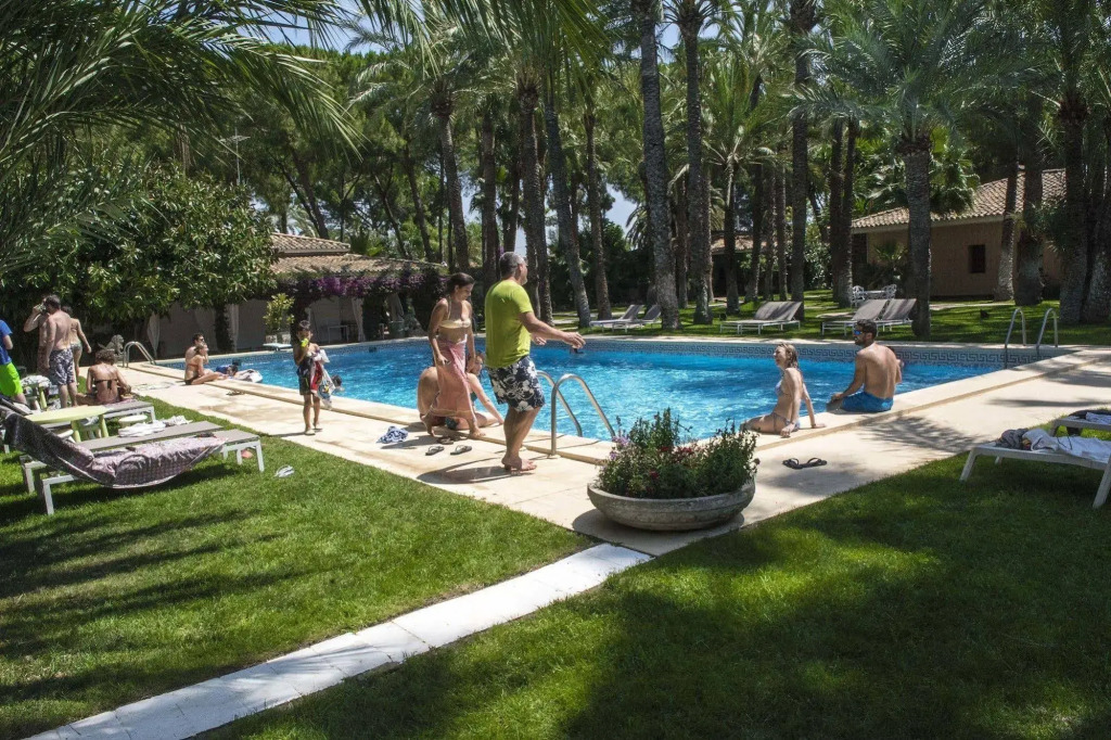 El Oasis Villa Resort