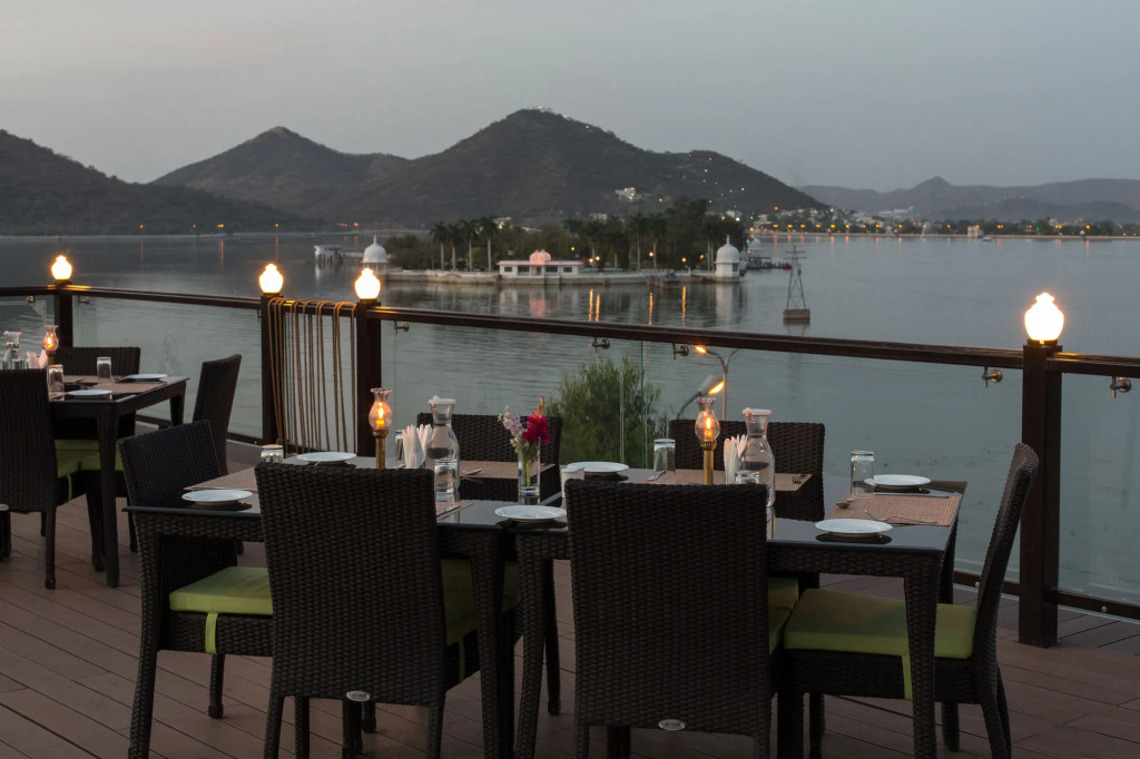 Panna Vilas - A Lake Facing Boutique Hotel