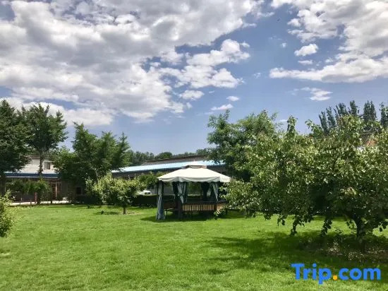 Tingqian Yuanhou Hostel