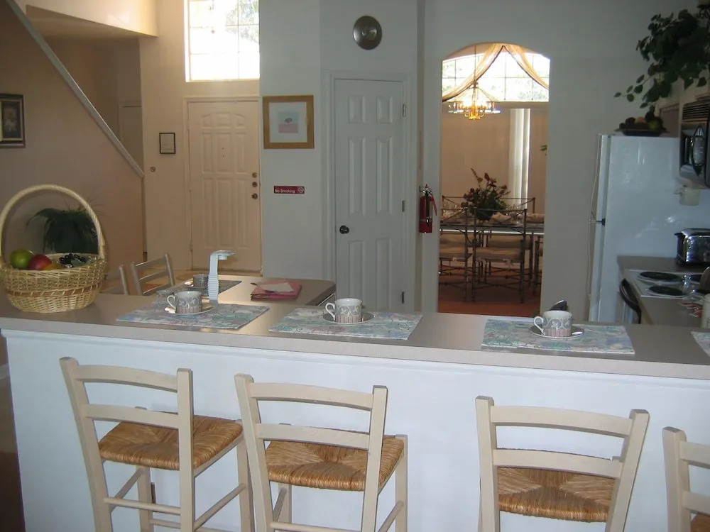 Ov2487 - Hampton Lakes - 5 Bed 3 Baths Villa