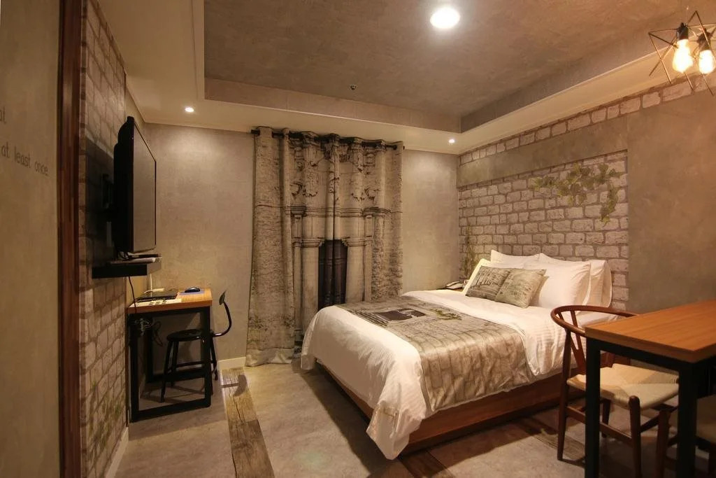 Gallery 9 Motel
