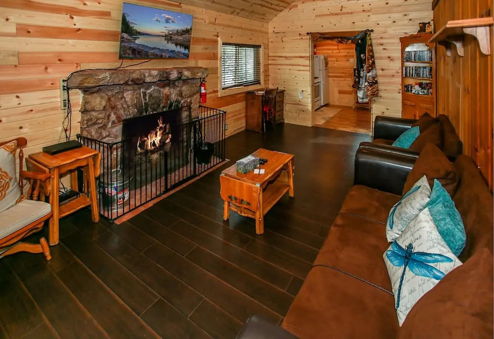 Woodpecker Cabin