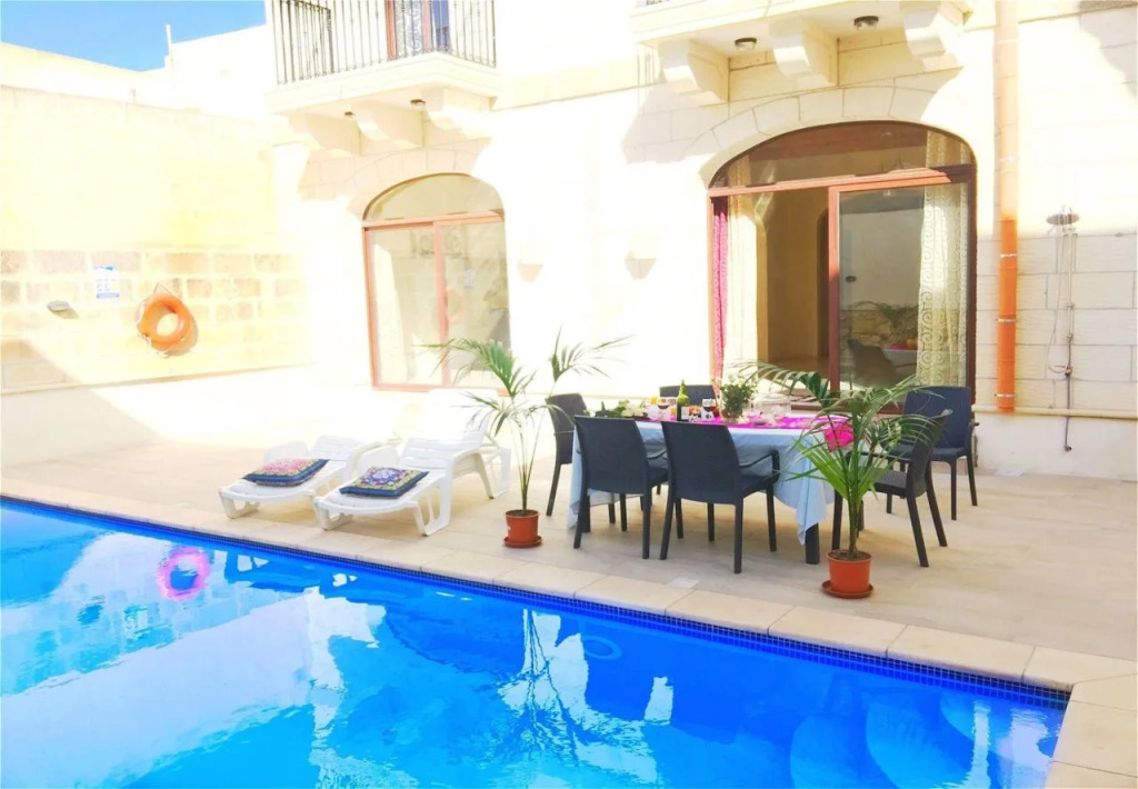 Blue Holiday Ramla