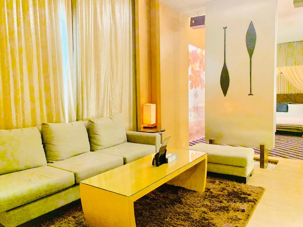 Her Home Spa Motel Chiayi