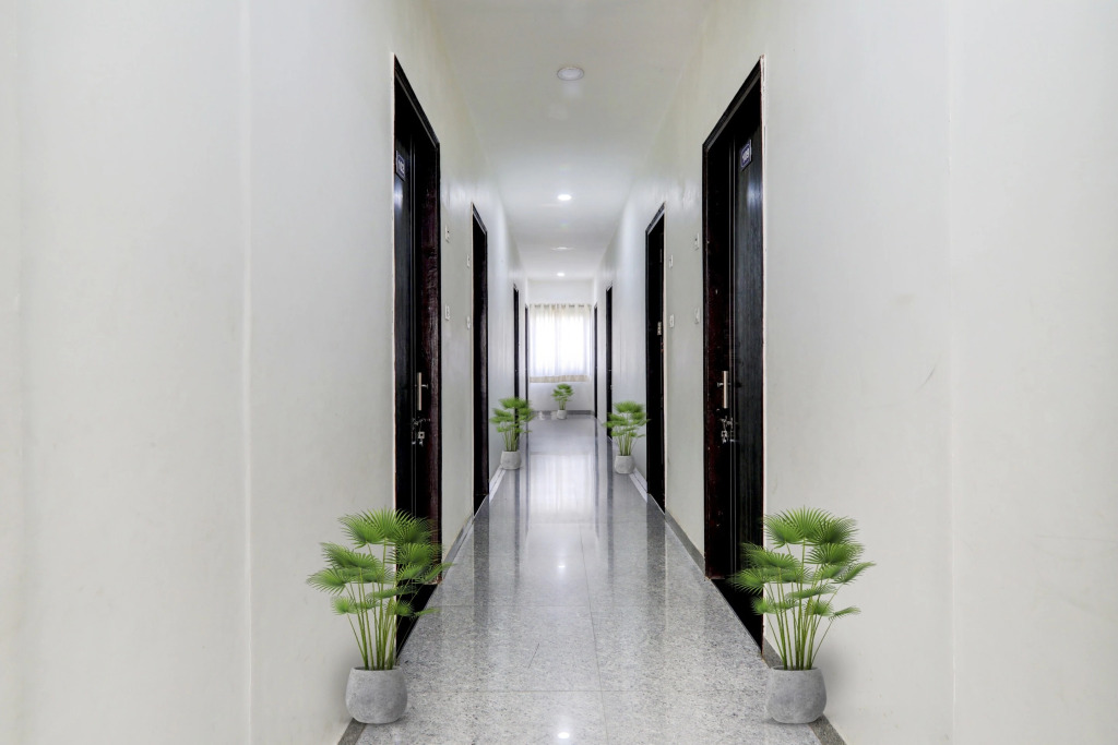 Hotel O S D Palace