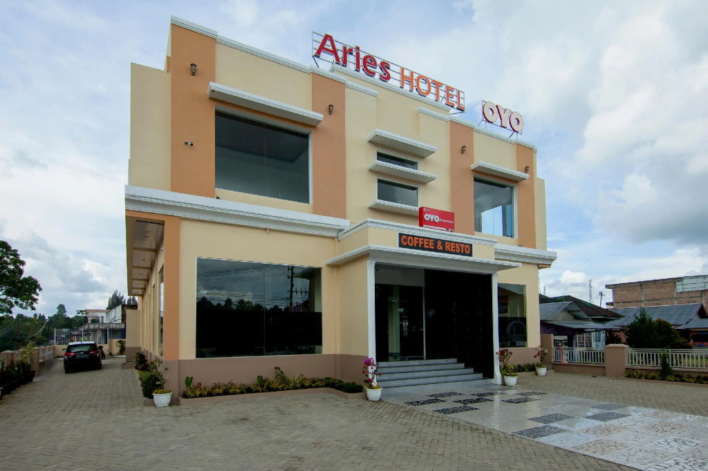 OYO 1819 Aries Hotel