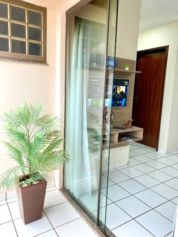 Apto charmoso na V Planalto prox Shopping Wifi ArCond Home Office em Dourados CPflats