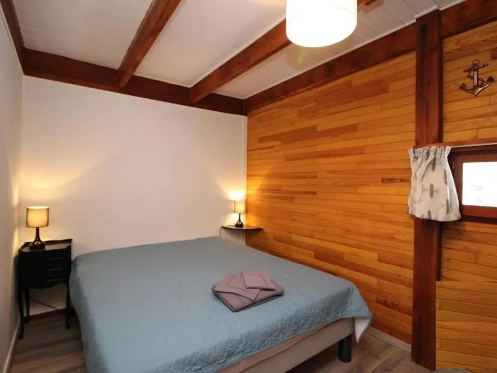 Chalet Mont-Dore 9 pers, cheminée, terrasse, WiFi - FR-1-608-88