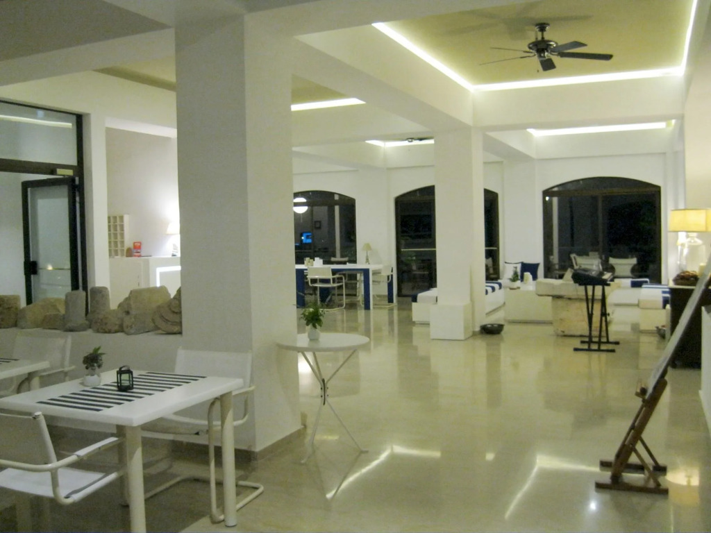Apollon Resort