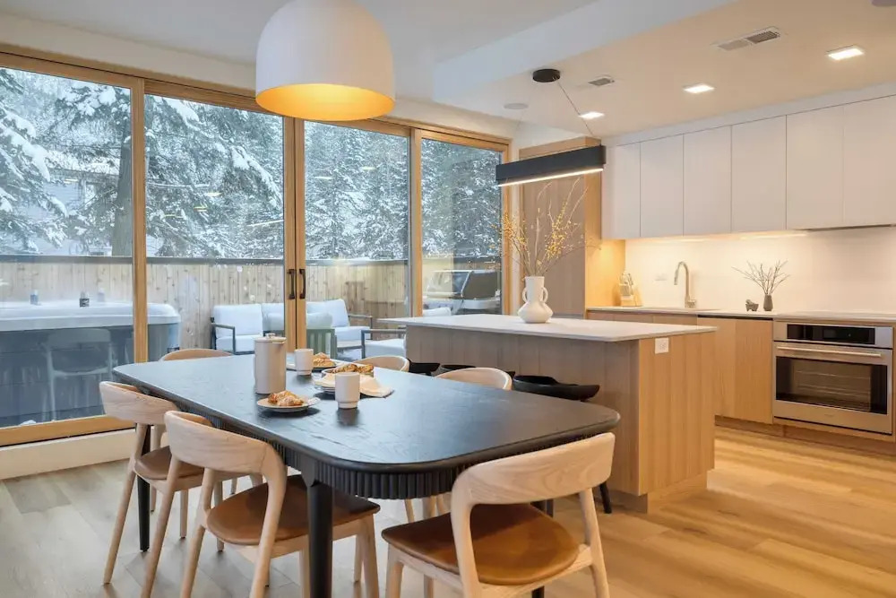Luxury Ski Home w/ Hot Tub Near Trails & Downtown Parkview Mountain House
