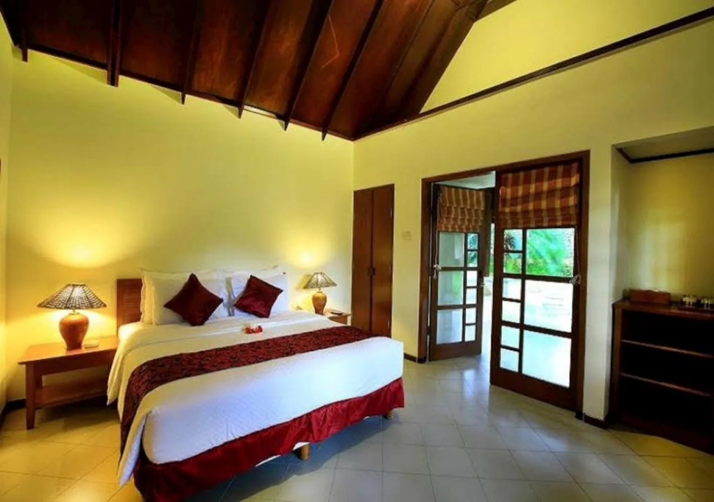 Tanjung Lesung Beach Hotel