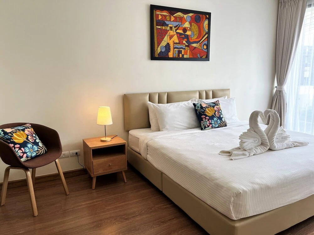 Laguna Park Townhouse by Villacarte