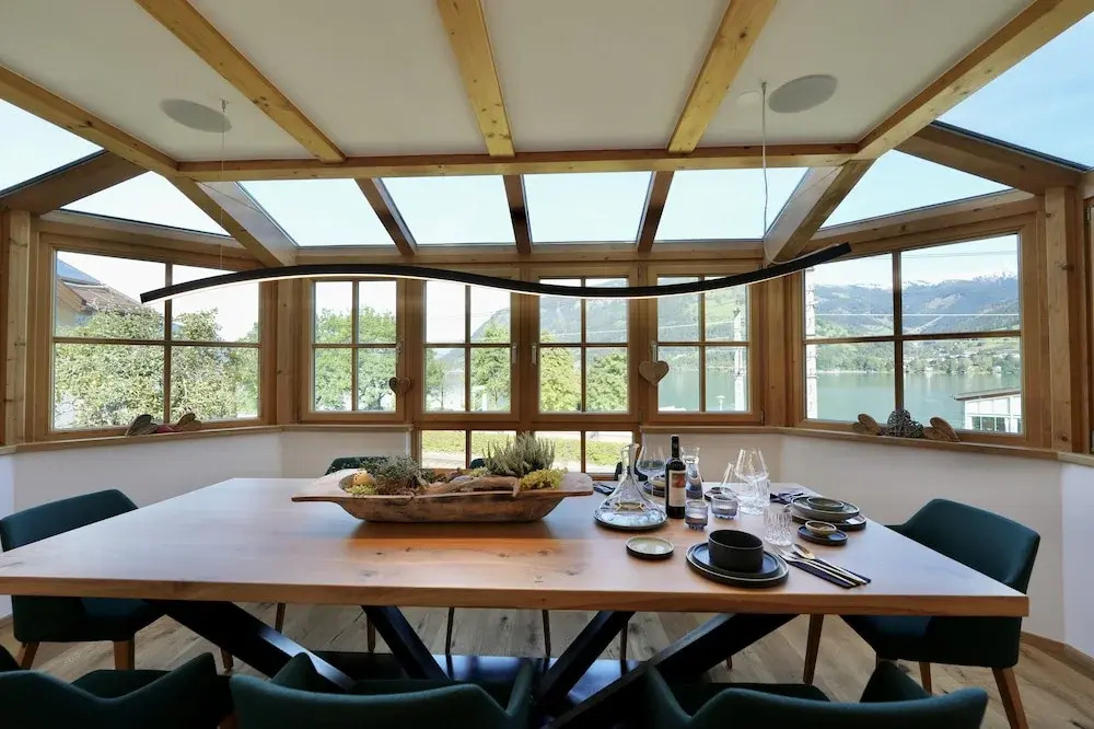 Lakeside Penthouse 16