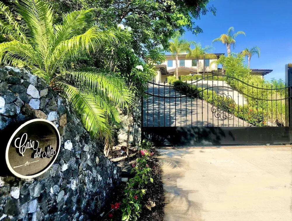Playa Flamingo Designer Home With Spectacular 180 Ocean Views - Casa DEL MAR