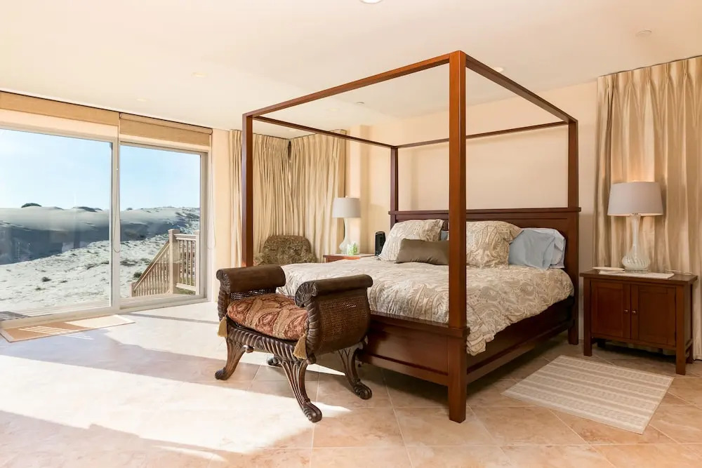 1551 Mandalay Beach Road Home