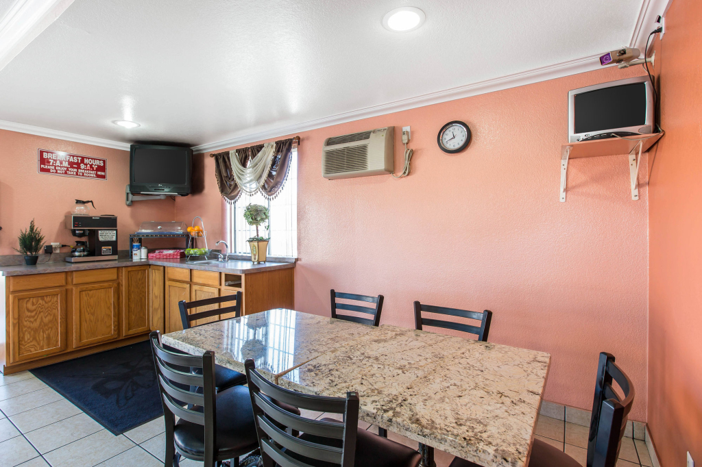 Studio 6 Suites San Bernardino, CA