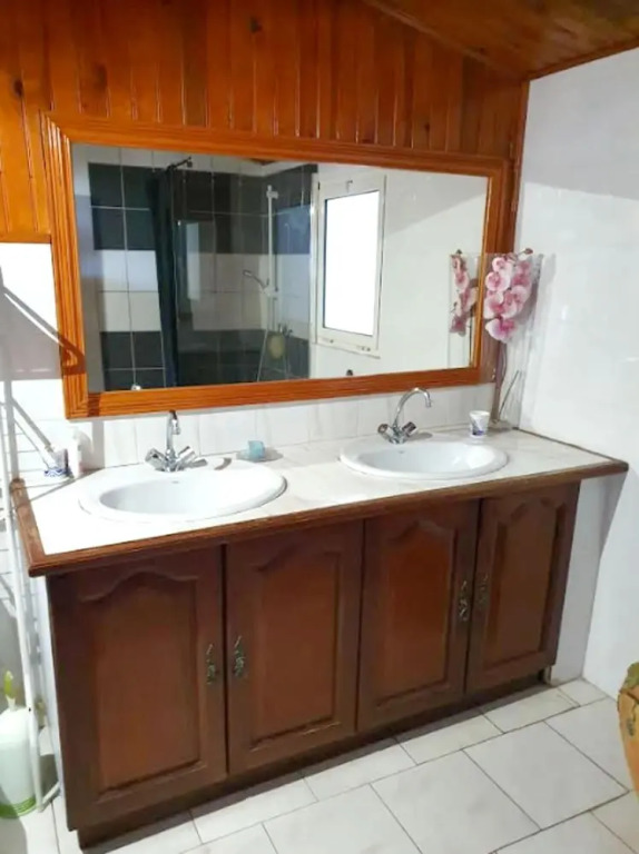 House with 3 Bedrooms in la Plaine Des Cafres, with Wonderful Sea View And Enclosed Garden - 30 Km From the Beach