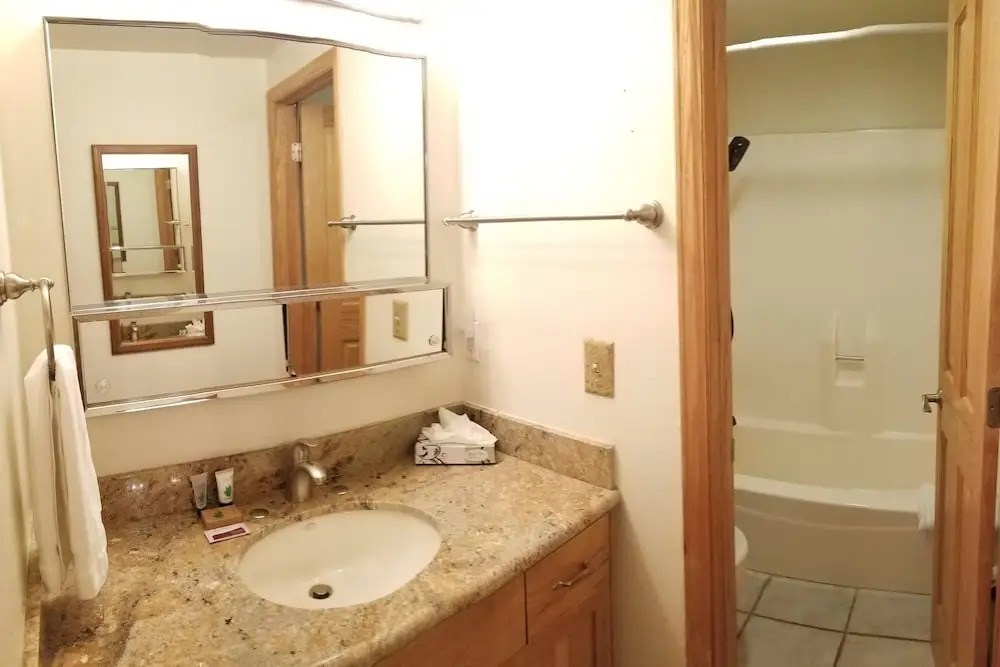The Lift 210 - 3BR Condo