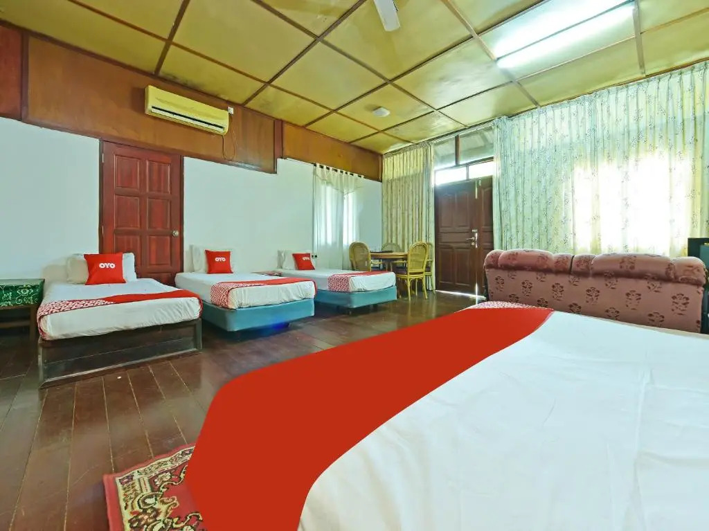 OYO 90595 Pelangi Beach Resort Cherating