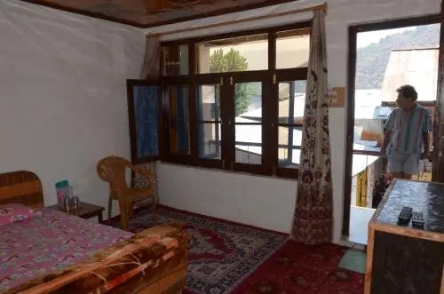 Howrah Guest House