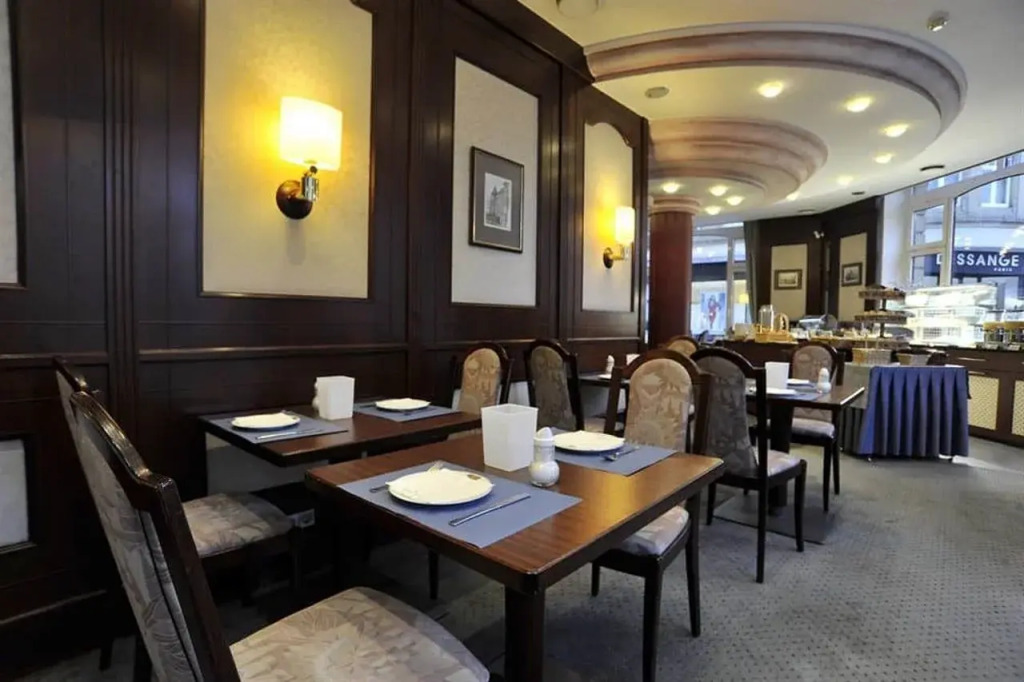 Golden Tulip Central Molitor