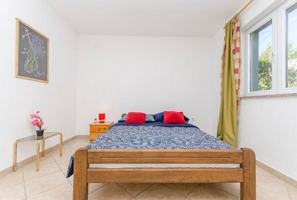 Apartments Mira