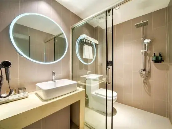 Wuyue · Yuxin Hotel ·Business Audio Visual Hotel 【Wuyue Plaza Branch near No.7 Middle School】