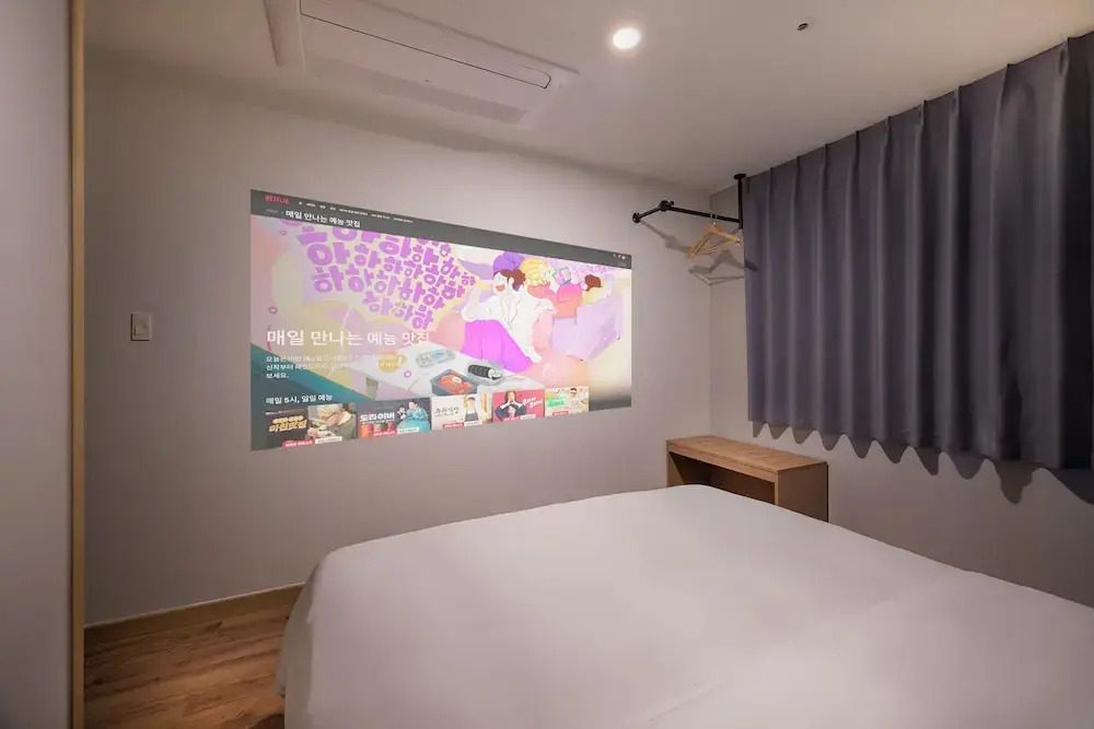 Hotel Moon