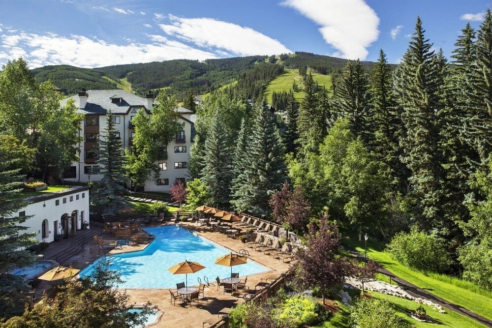 Luxury Charter Studio Vacation Rental With Quick Access to the Ski Slopes and Beaver Creek Village