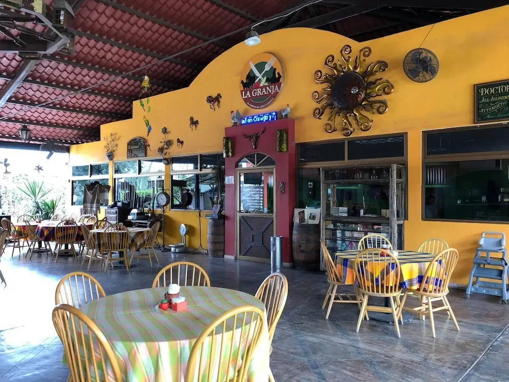 Navola Inn