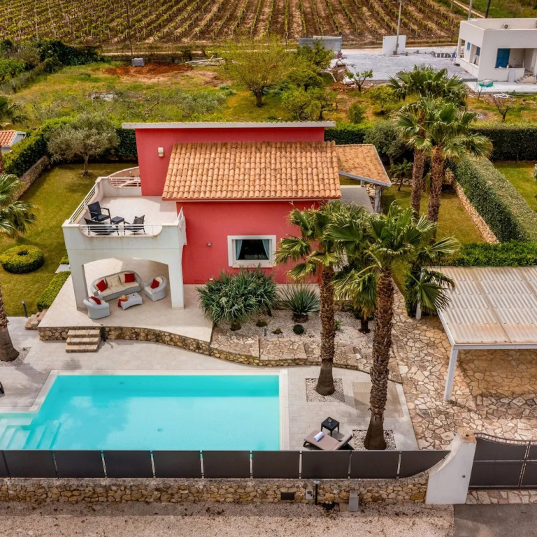Villa Jacqueline con piscina privata 8 posti letto