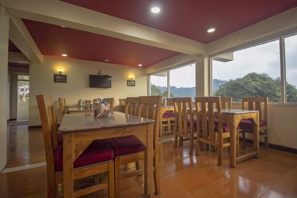 OYO 18536 Batasia Guest House