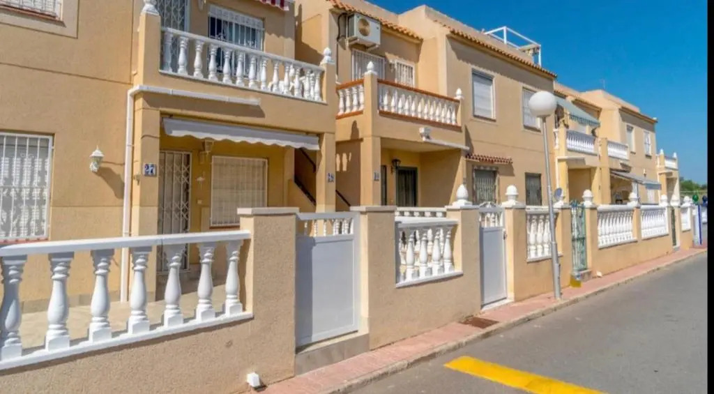 2 bed apartment in Paraje Natural Fase 1, Torrevieja
