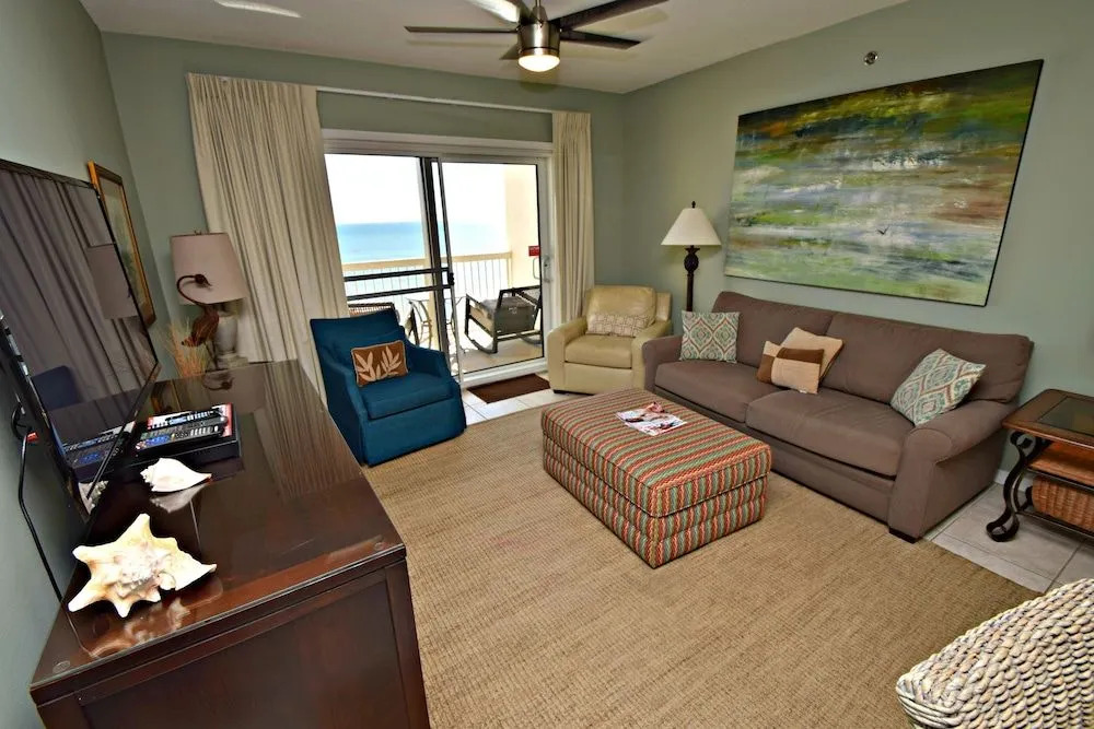 Caribbean 803 by RedAwning