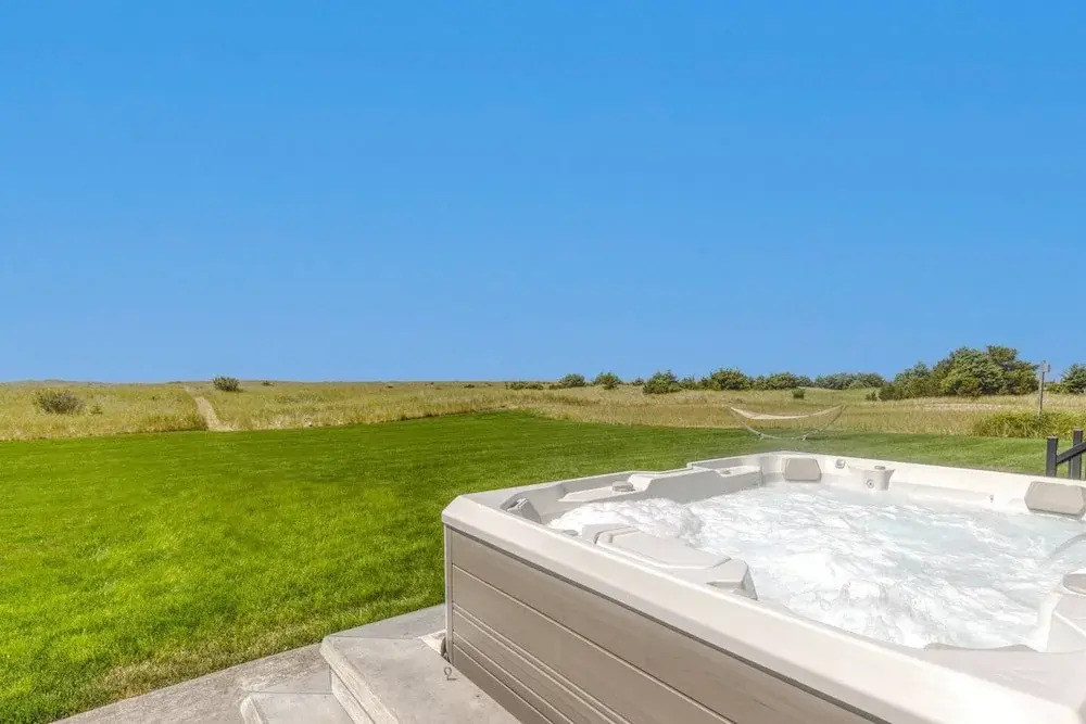 Oceanfront Comfort Style Luxury Hot Tub Wifi 600 35