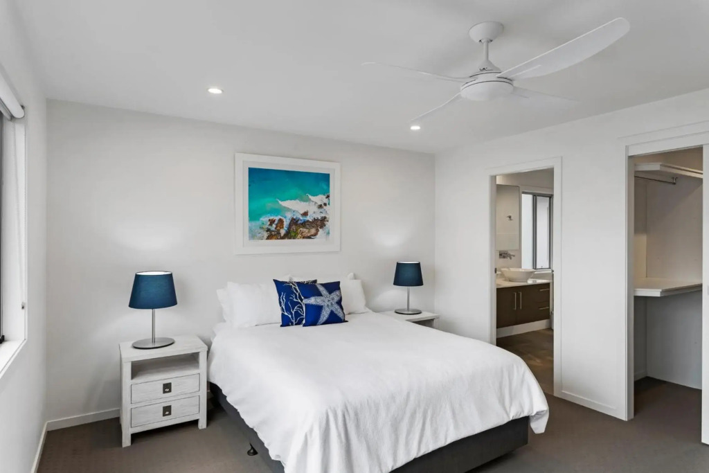 Lennox Retreat