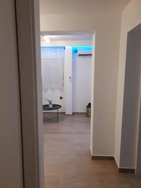 Apartman sa lođom 2+2