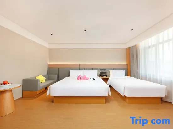 Wutong Yueju Hotel（Yantai University Wanxiang Hui Store）