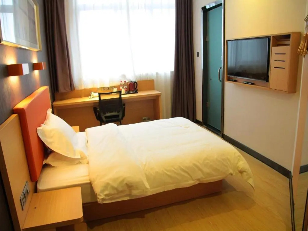 7Days Premium Leshan Qianwei Fengye Fortune Center Branch