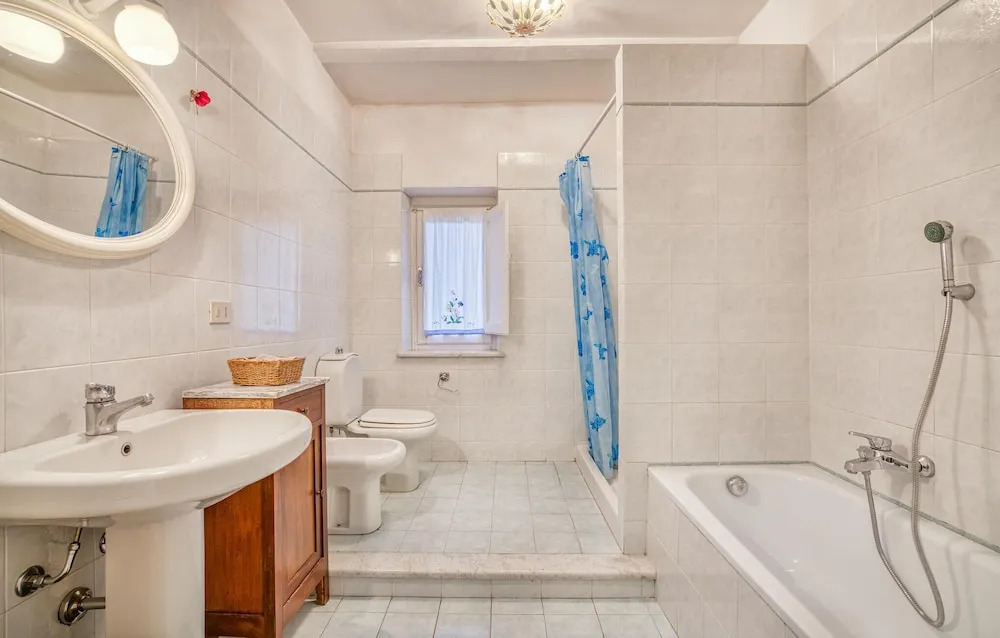Nice Apartment in Camaiore With 3 Bedrooms and Wifi