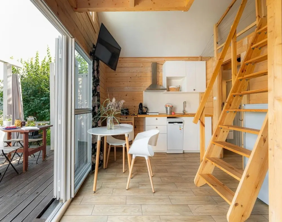 Scandinavian house overlooking the lake