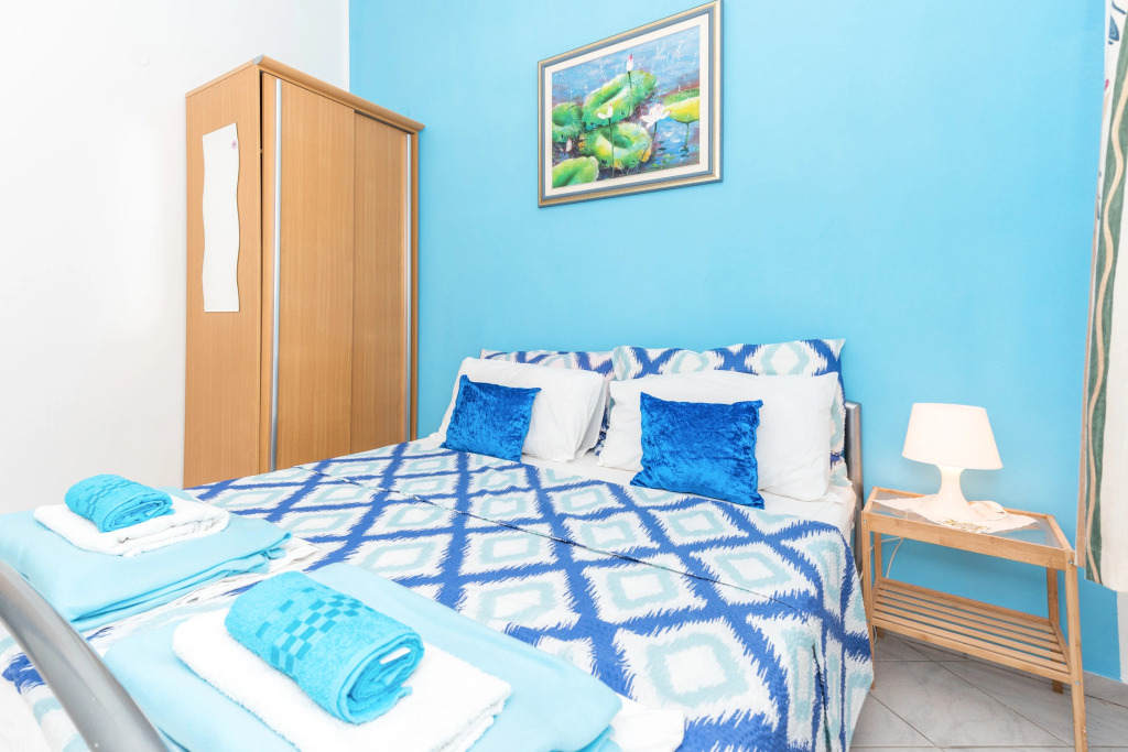 Sunset Blue Apartment