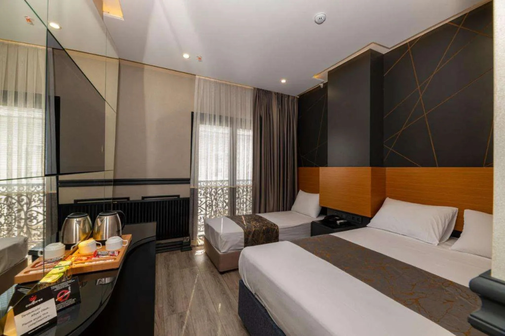 Confores Hotel
