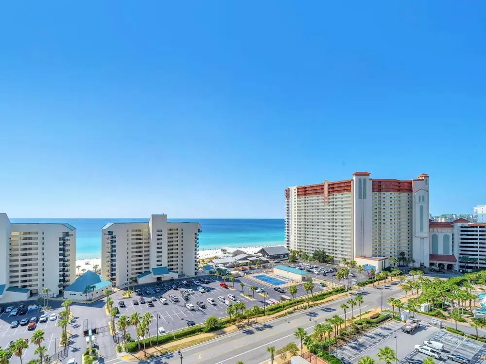 Laketown Wharf 1213