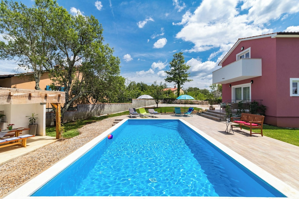 Holiday Home Villa May by Interhome