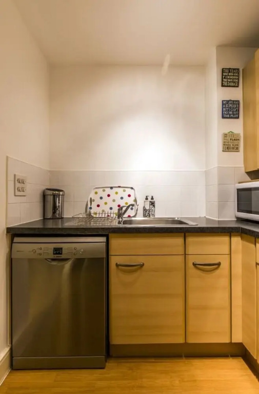 Cosy & Bright Flat for 5 in Greenwich