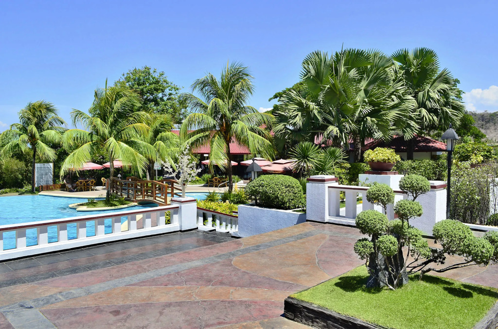 Thunderbird Resorts - Rizal