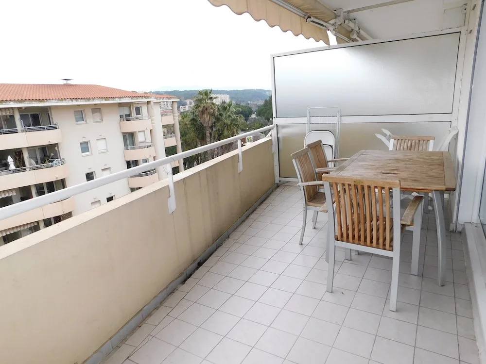 T3 juan rivage prox. plage parking