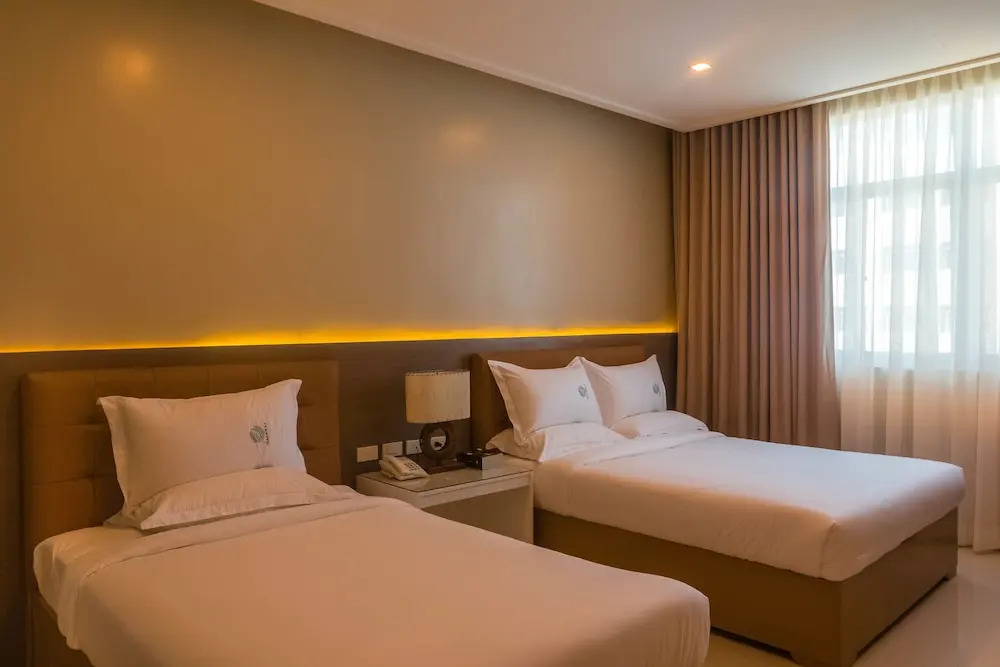 Iloilo Gateway Hotel and Suites